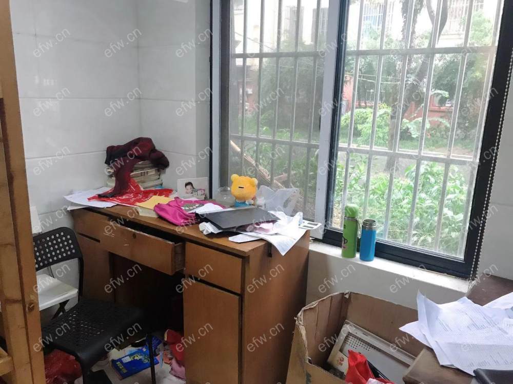 沁园新村 4室2厅