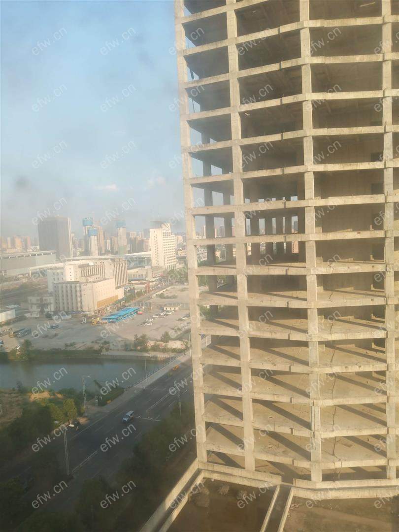 钱龙尊邸 1室1厅 拎包入住