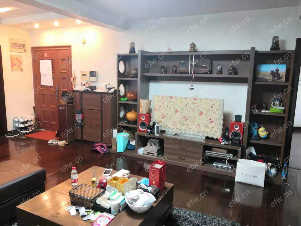 银仁大厦（银仁花园） 4室2厅