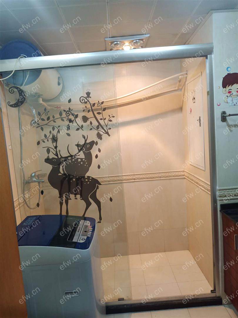 钱龙尊邸 1室1厅 拎包入住