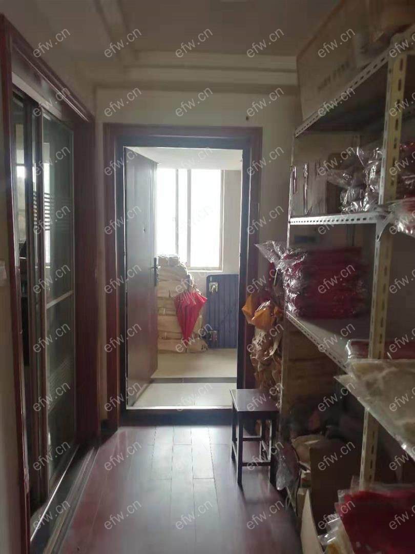 春申路55号（金马商城) 3室2厅