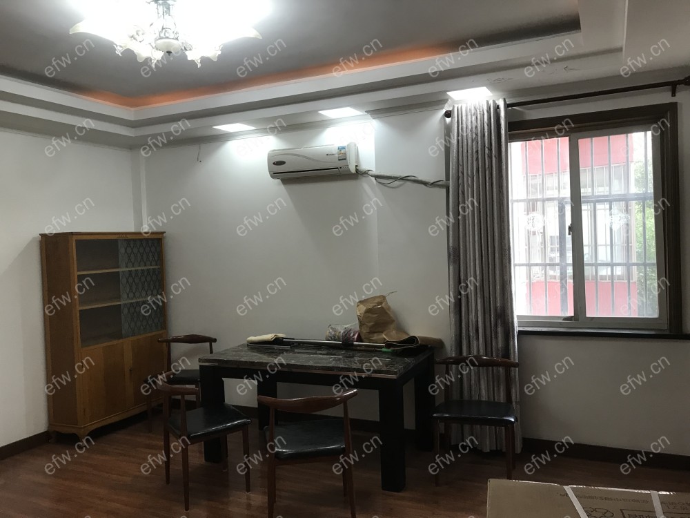 东映山河 2室2厅