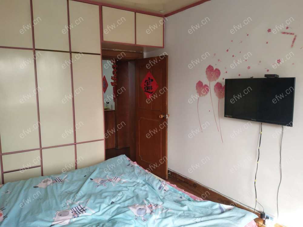 西横街精装 3室1厅，南北通透，近地铁口，五爱可用