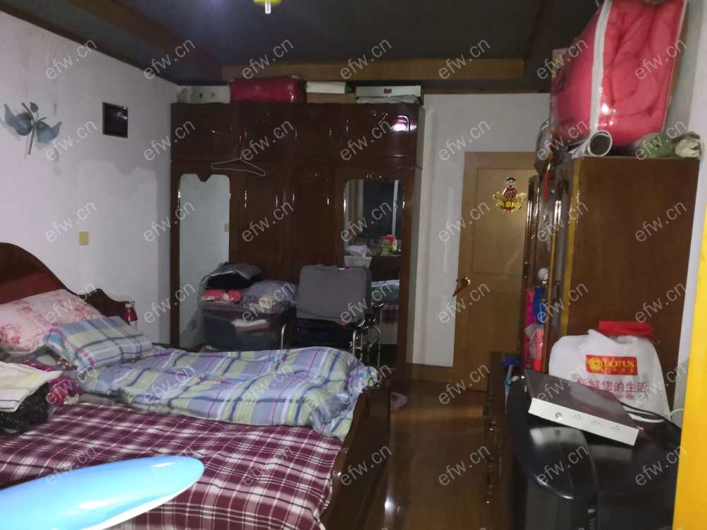 惠龙新村  3室2厅房东着急卖