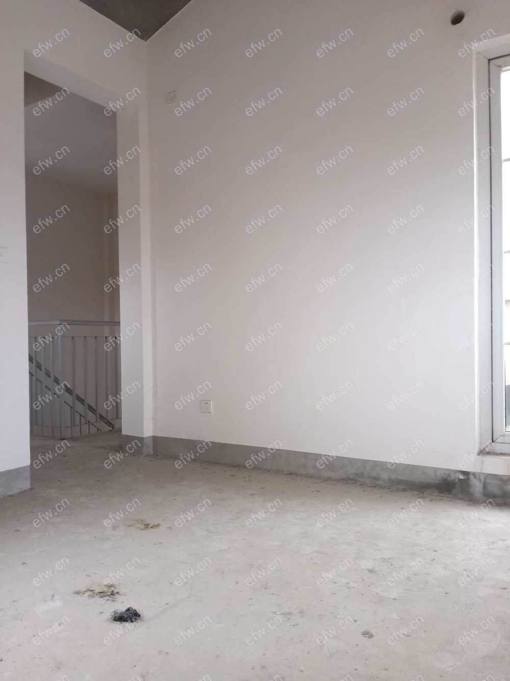 华府庄园四区 4室2厅