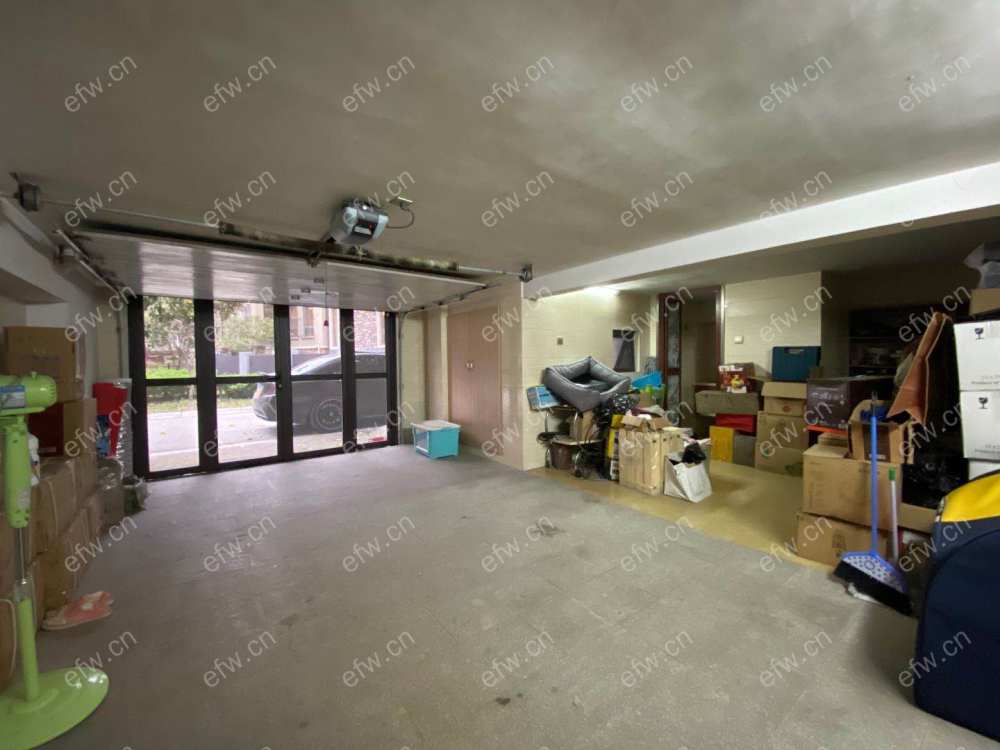 华府庄园四区 4室2厅