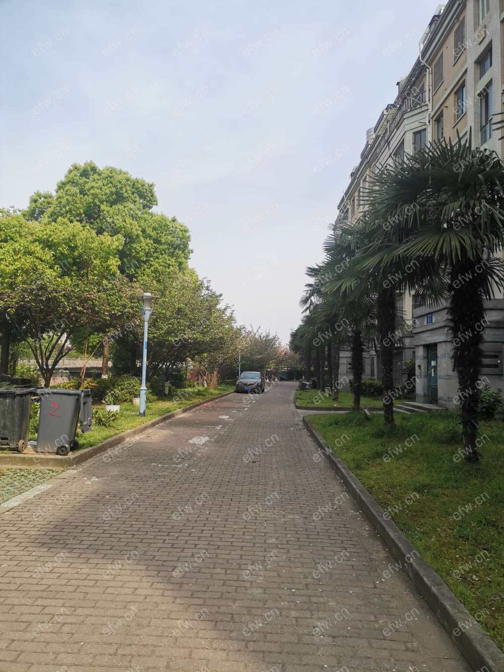 顶复 全精装   惠泉花园 5室2厅随时可以看房