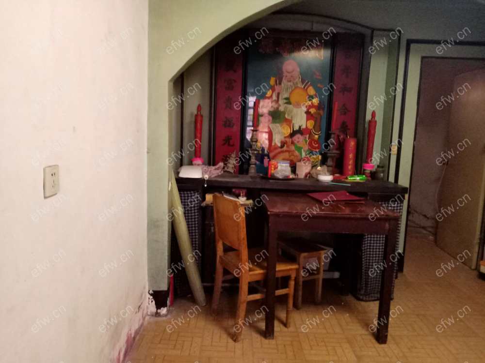 惠龙新村位置好，环境优雅，一楼带院