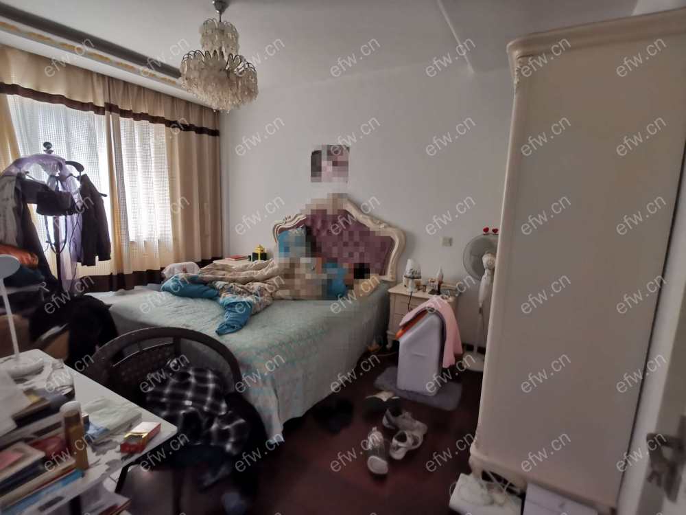 沁园新村 4室4厅顶带阁 自住装修 保养好