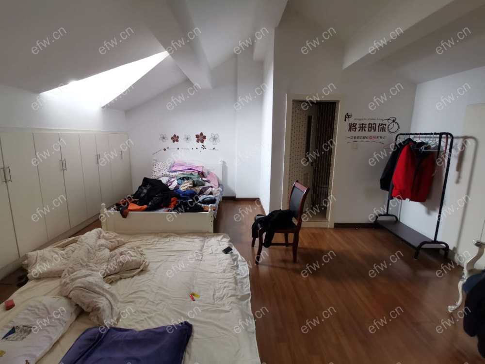 沁园新村 4室4厅顶带阁 自住装修 保养好