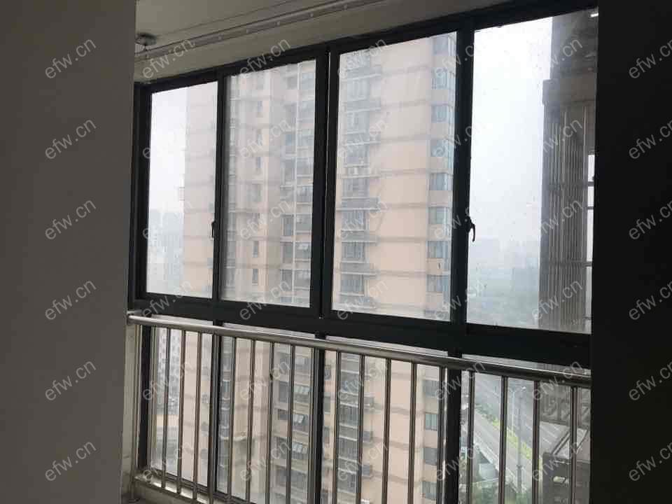 东风家园 2室2厅