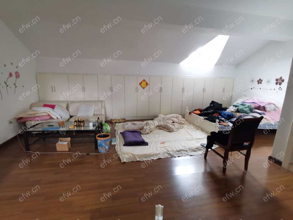 沁园新村 4室4厅顶带阁 自住装修 保养好