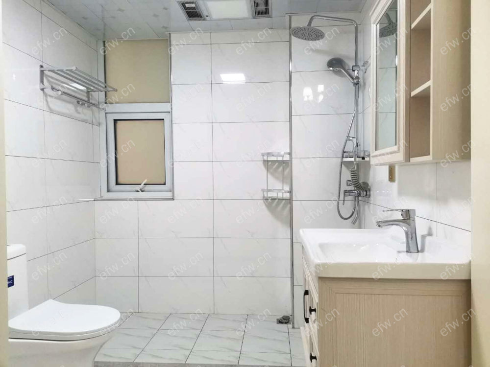 广石家园 精装1室2厅，设施齐全，拎包住，有钥匙随时看房