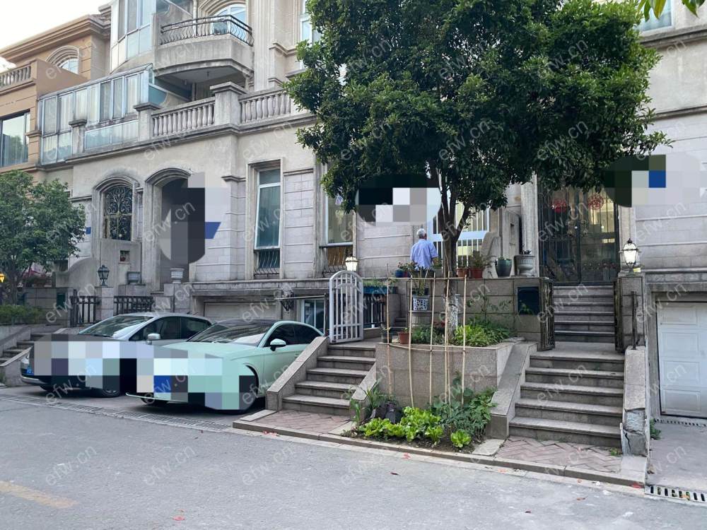 华府庄园一区 4室2厅