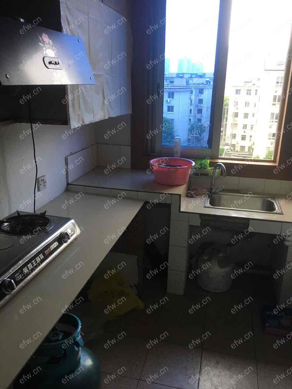 荷叶新村 1室1厅 家电齐全 拎包入住