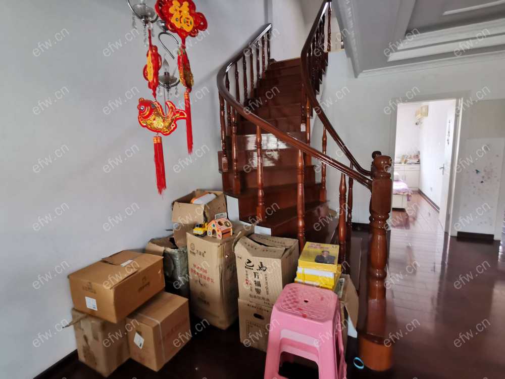 沁园新村 4室4厅顶带阁 自住装修 保养好