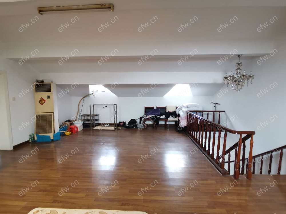 沁园新村 4室4厅顶带阁 自住装修 保养好
