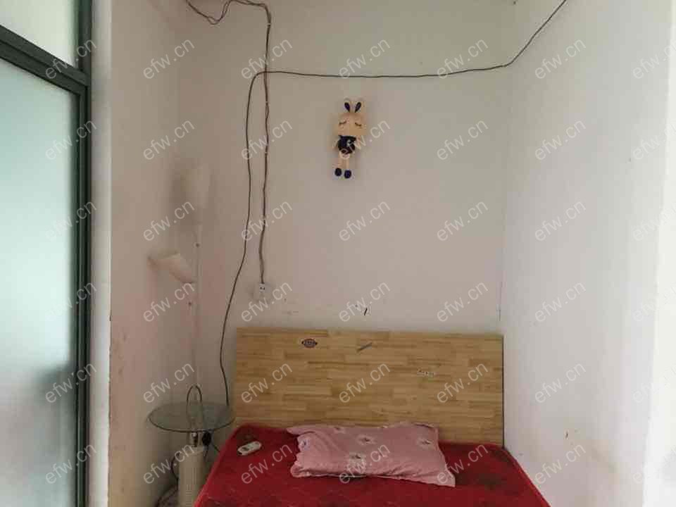大丁佳苑精装1室  随时看房 拎包入住
