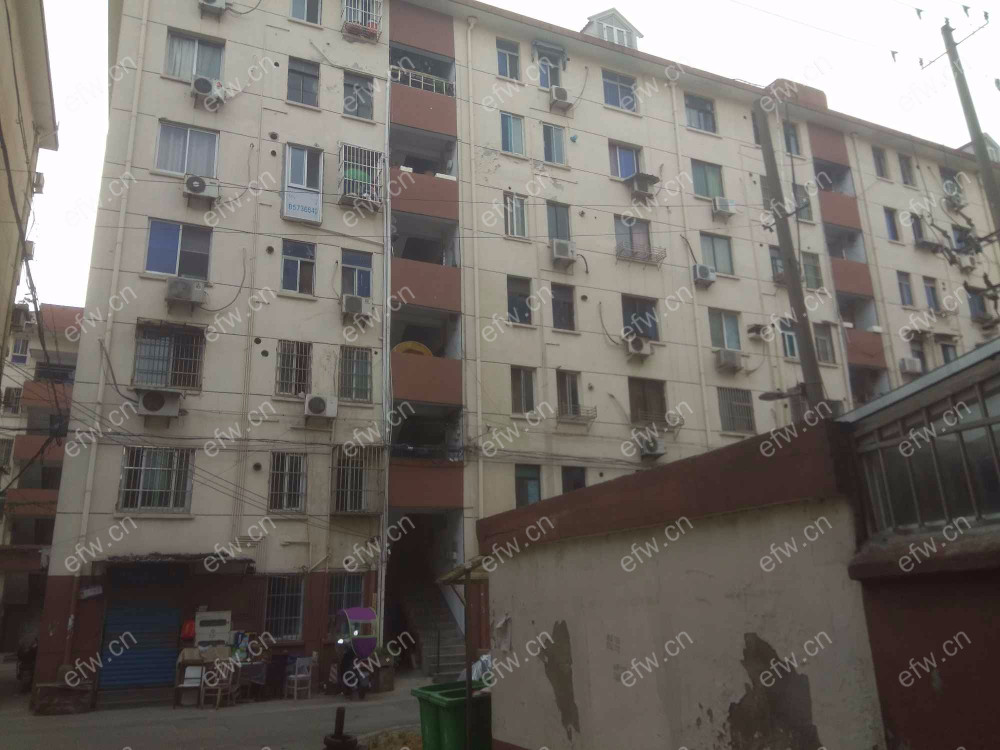 惠东里 2室1厅。。。。。