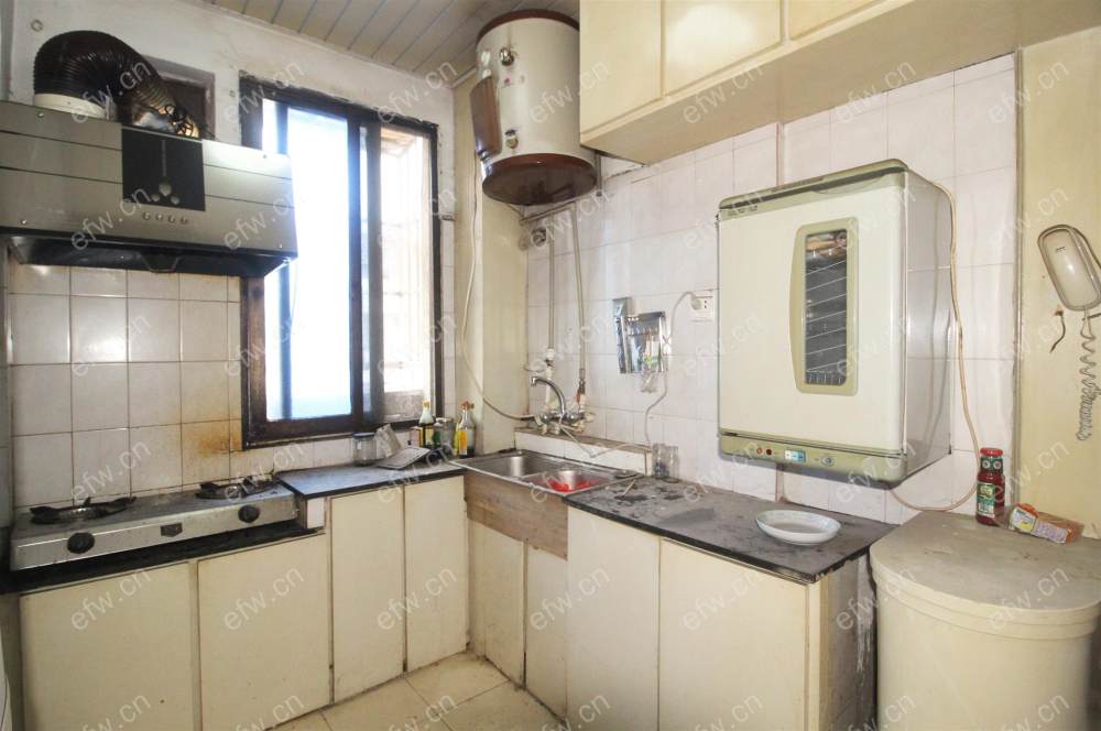 沁园新村简装 2室1厅