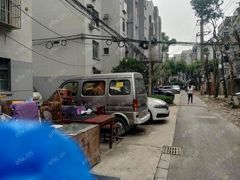 中联新村 2室1厅