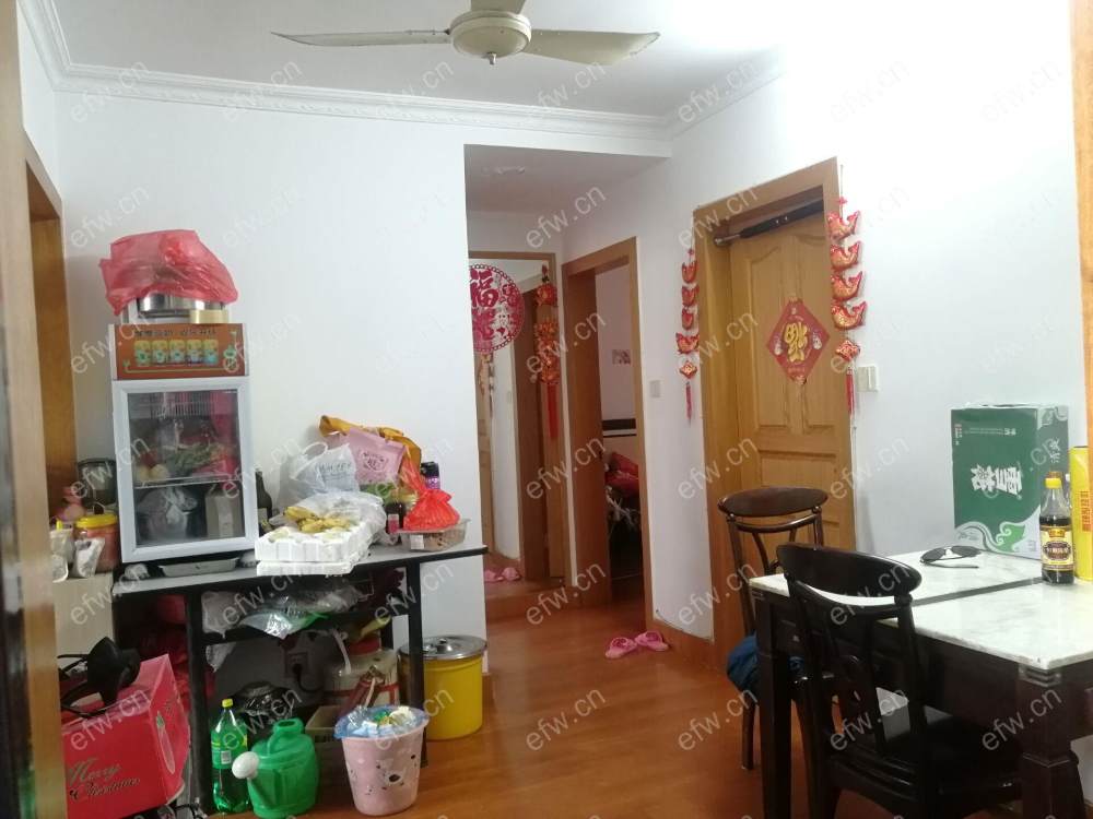 江海新村 3室1厅