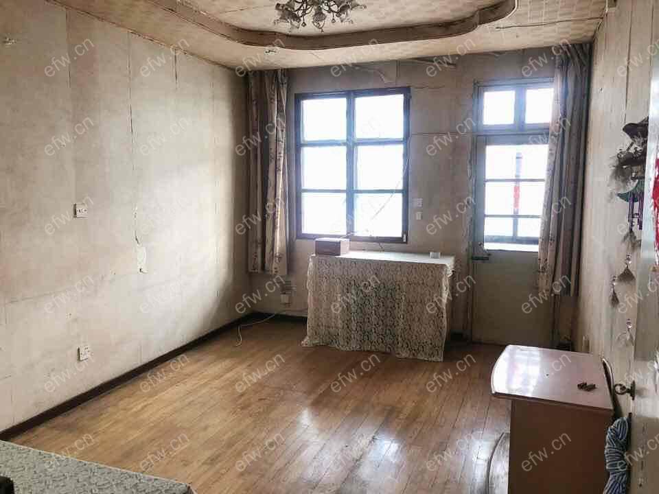 惠华新村 2室1厅新装修 配齐！！！