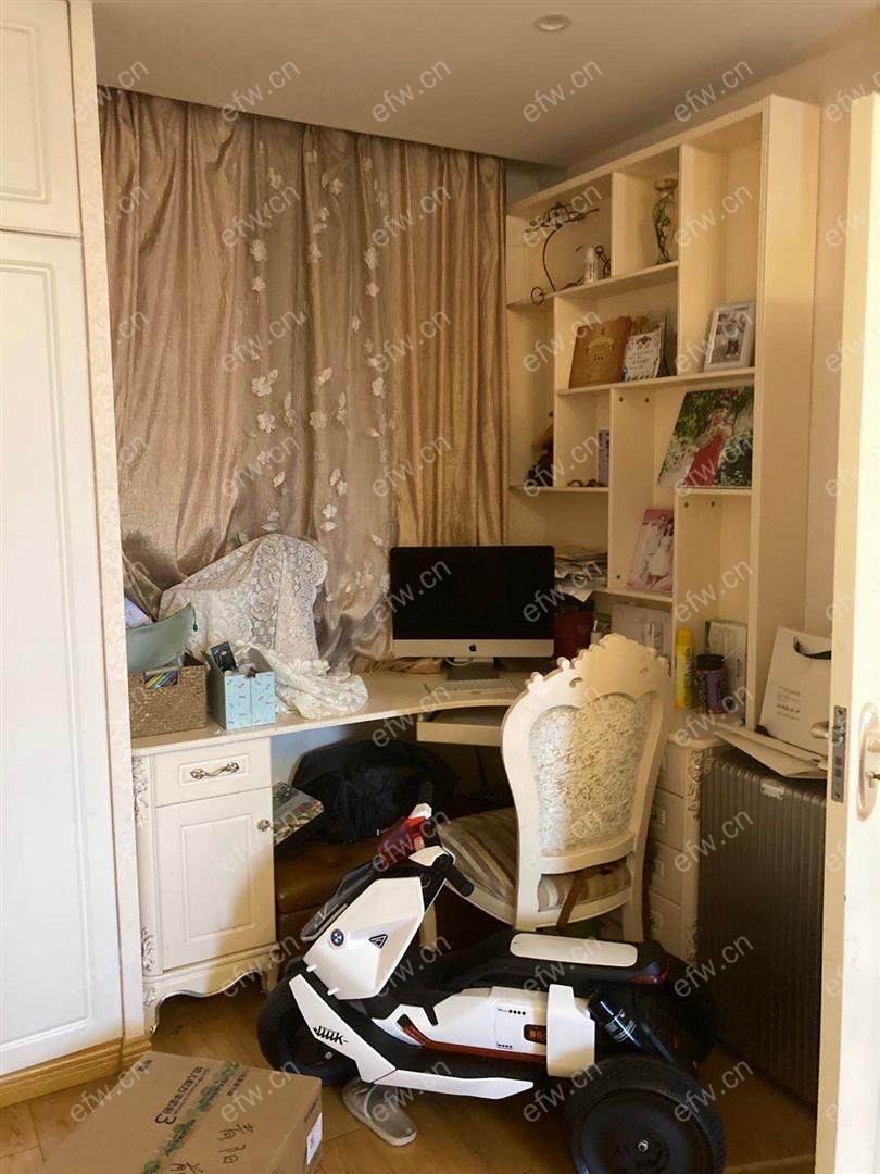 华府庄园九区 3室2厅 自住装修 提前预约