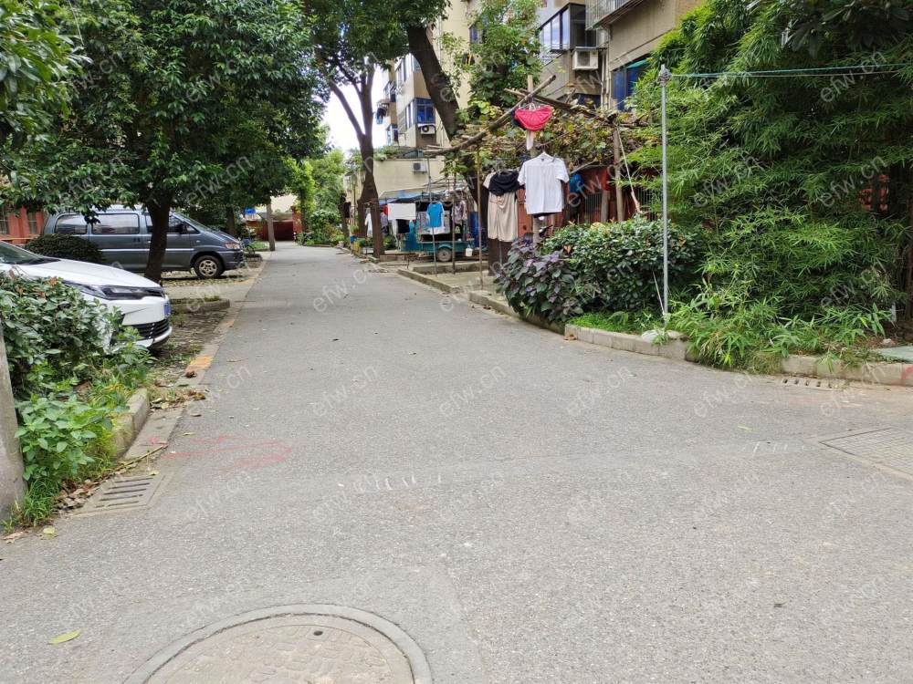 中联新村 2室1厅