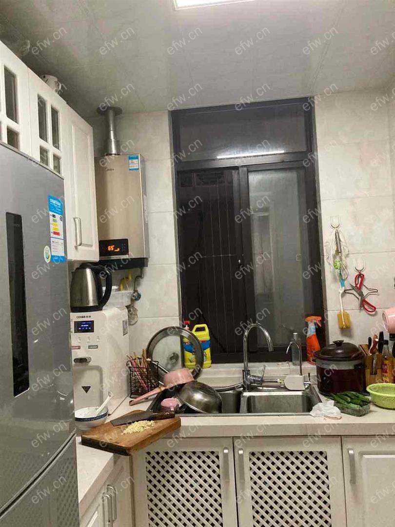 华府庄园九区 3室2厅 自住装修 提前预约