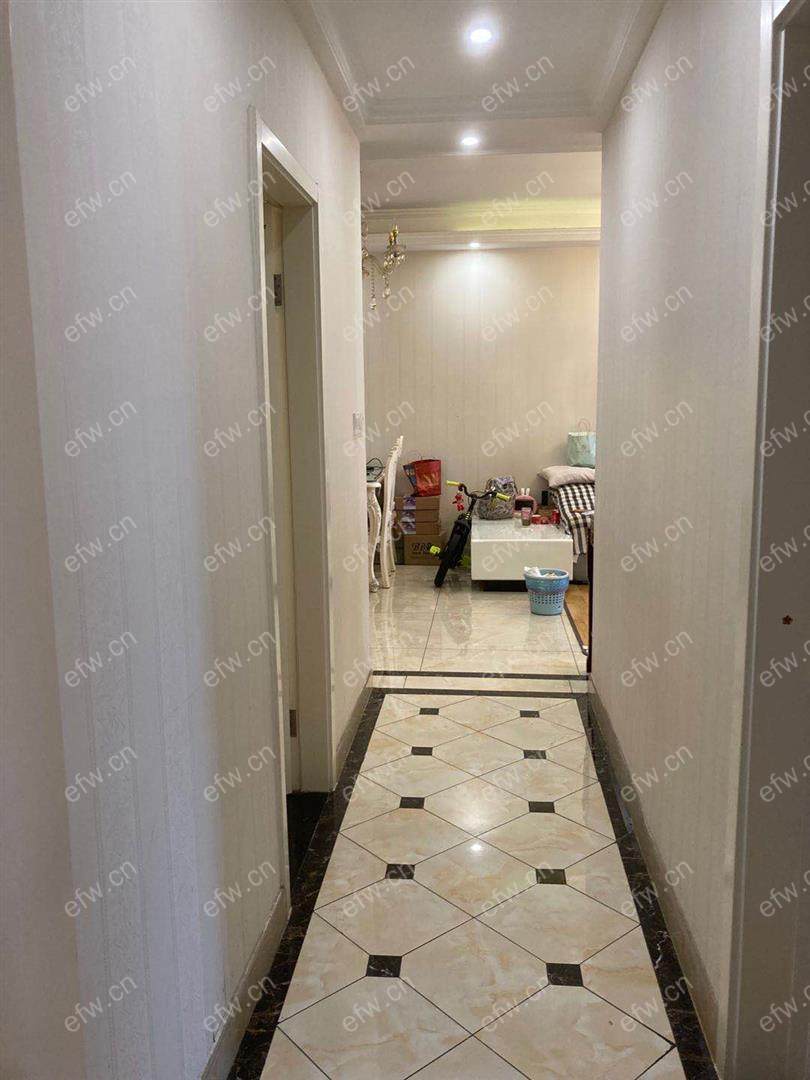 华府庄园九区 3室2厅 自住装修 提前预约