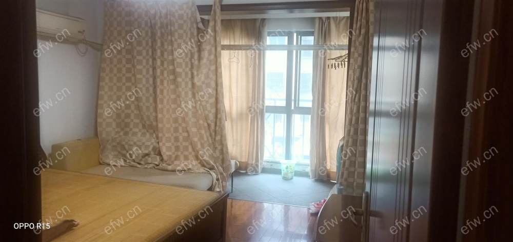 惠泉花园精装1室  随时看房 拎包入住