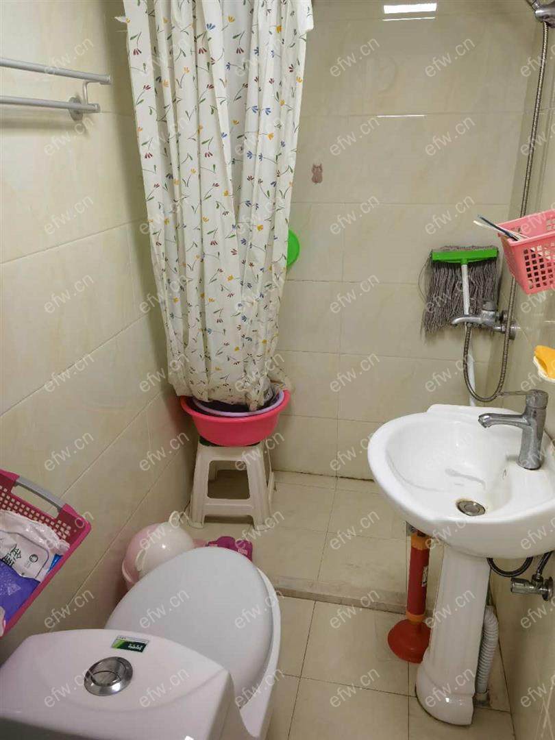 近六中沁园新村3楼精装设齐拎包住