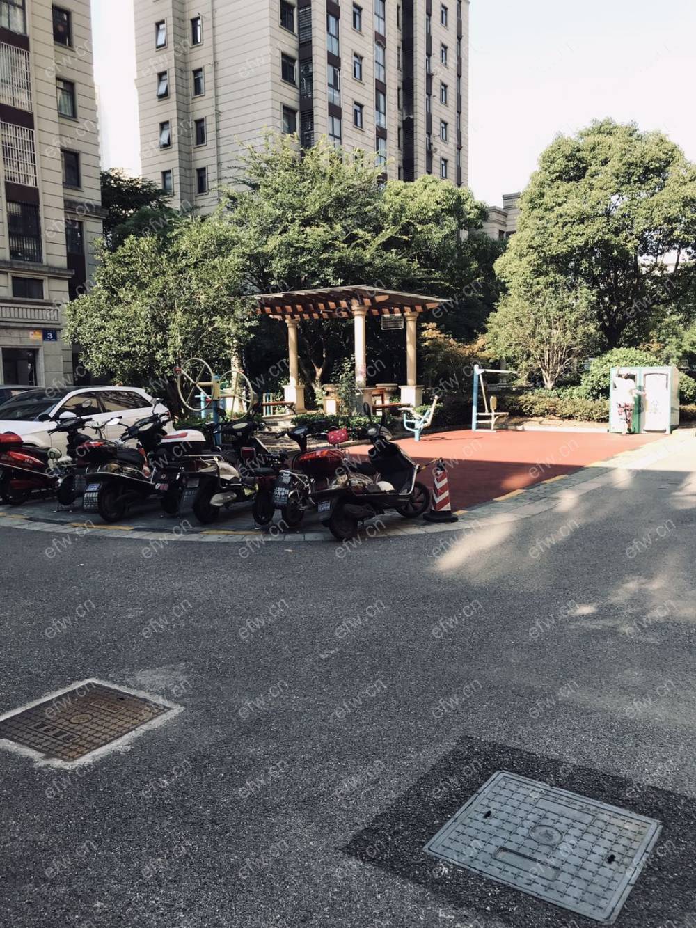 荣御华府