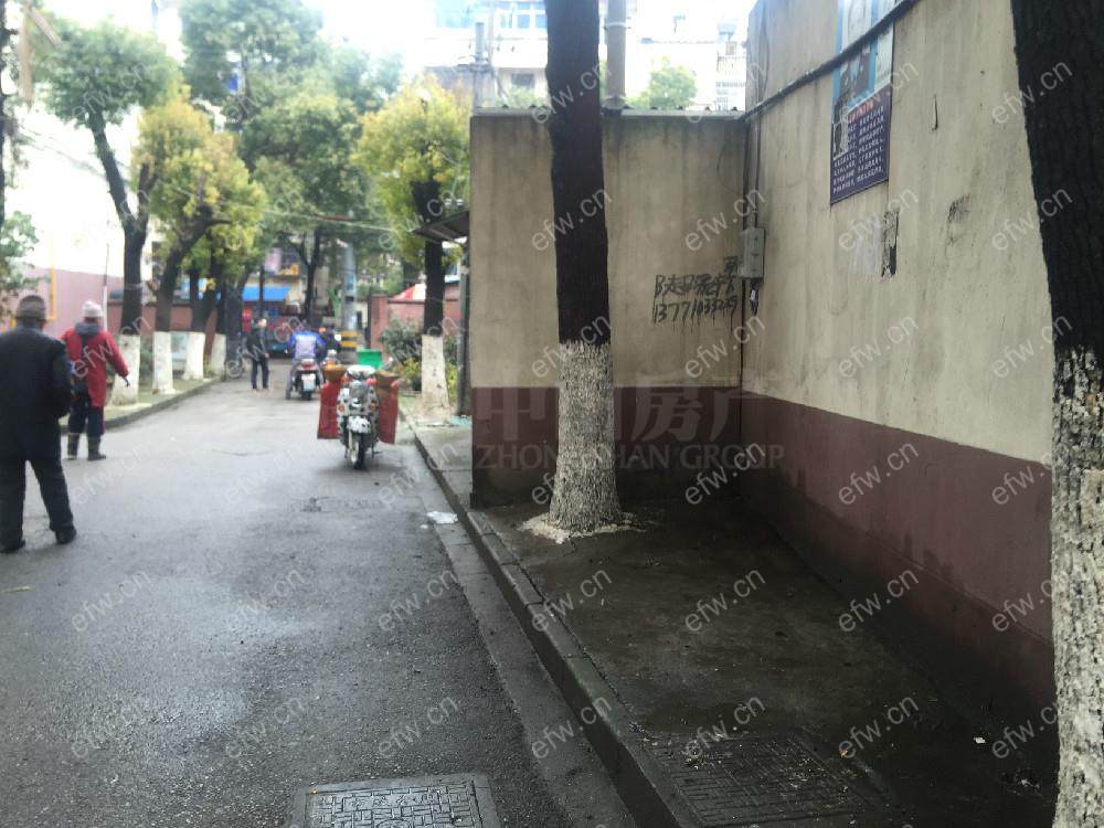 刘潭新村 1室1厅1卫生间拎包入住