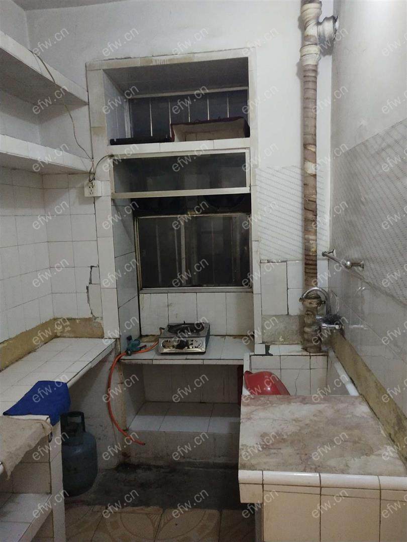 刘潭新村 1室1厅1卫生间拎包入住