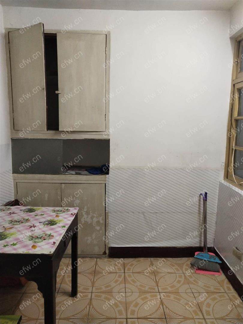 刘潭新村 1室1厅1卫生间拎包入住