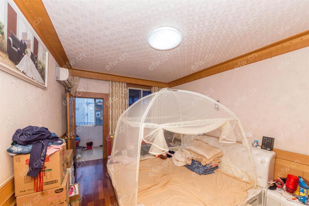 新民新村 3室1厅