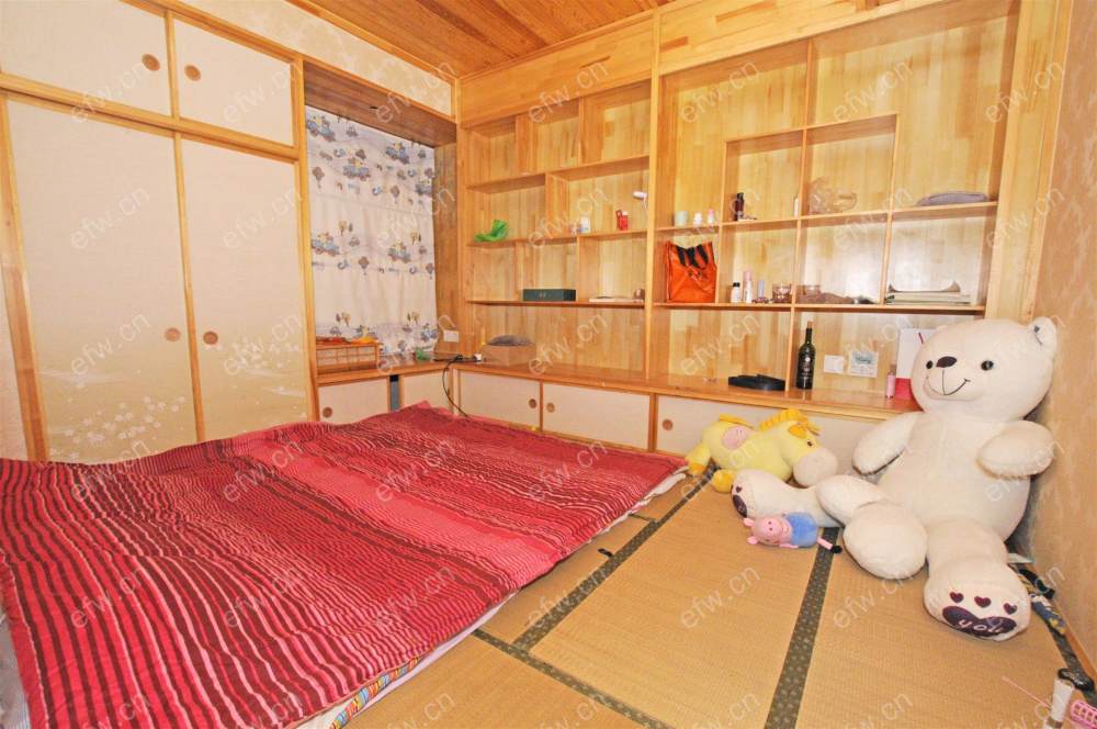 百大春城 3室2厅