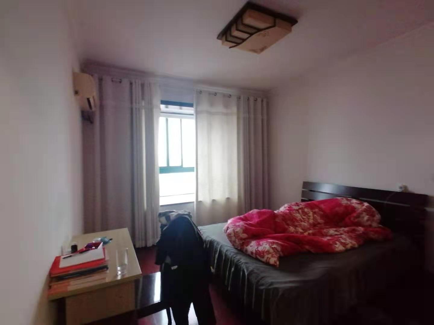 格林春天野花园