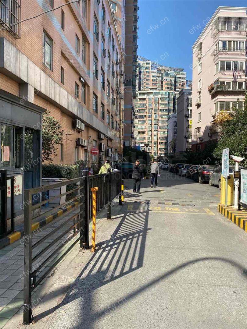 新江南花园 1室1厅