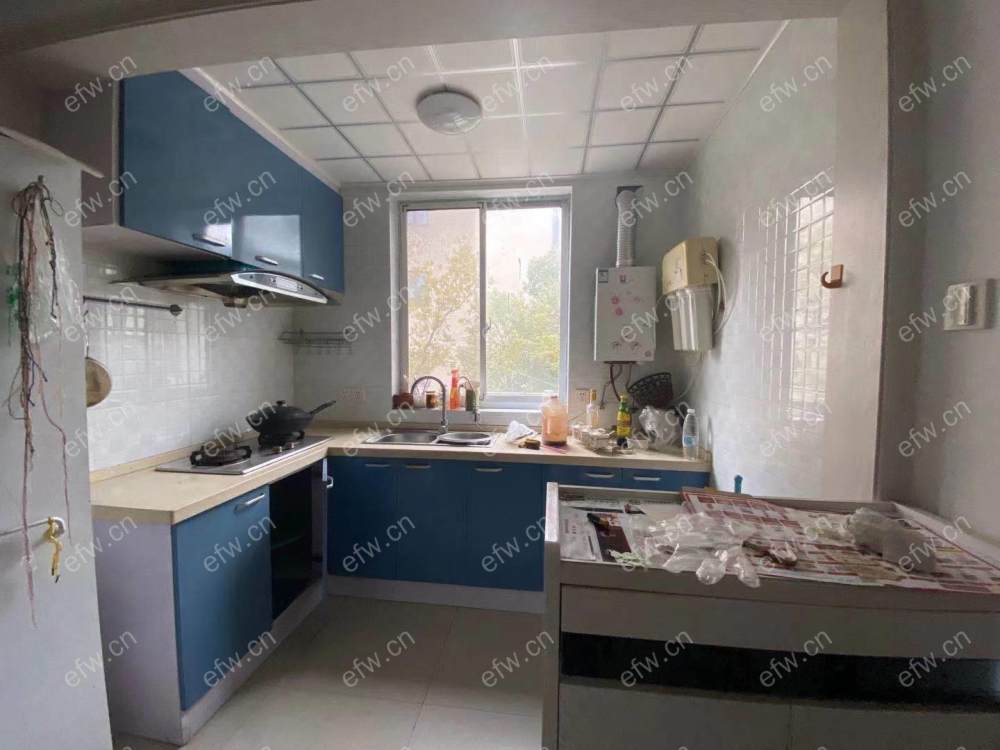 曹张新村 2室1厅，交通方便