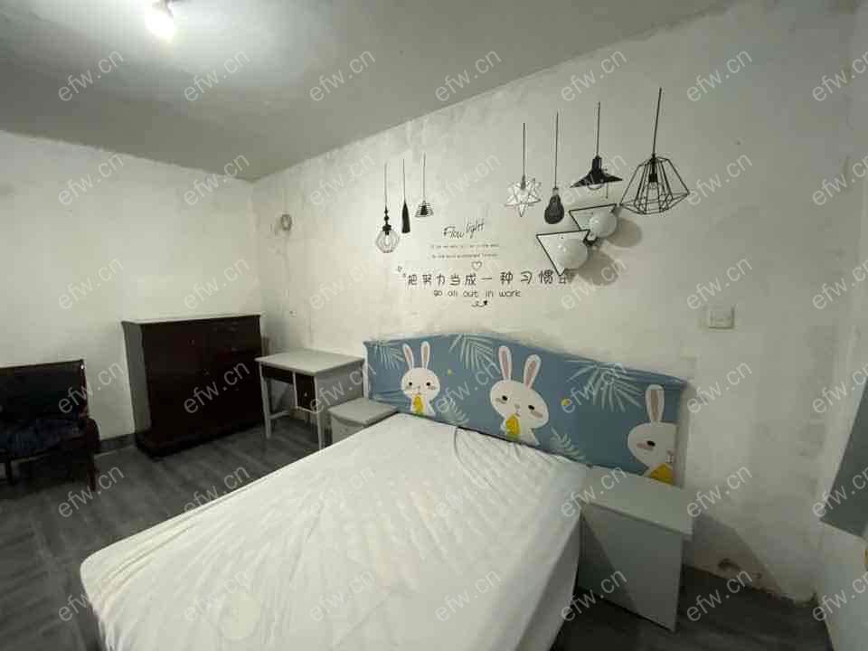 惠峰新村精装小三房..........