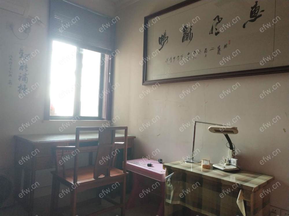 富城湾 3室2厅 靠近小区门口位置