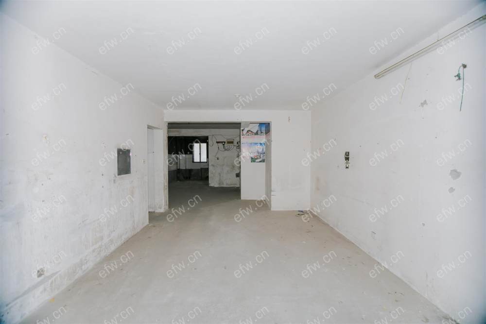 金匮苑 3室2厅，价格包含土出，看房打第二个电话