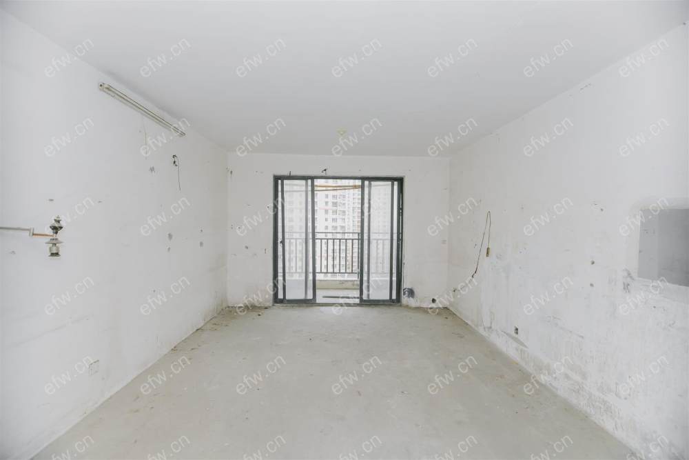 金匮苑 3室2厅，价格包含土出，看房打第二个电话