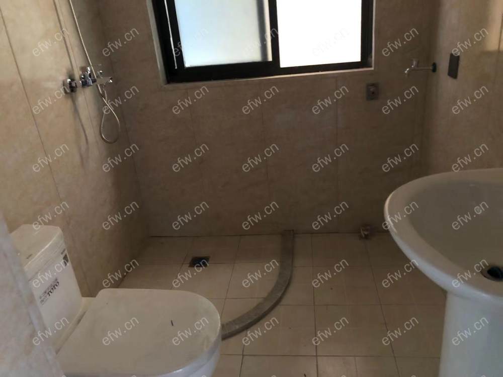 西郊佳苑精装3室  随时看房 拎包入住