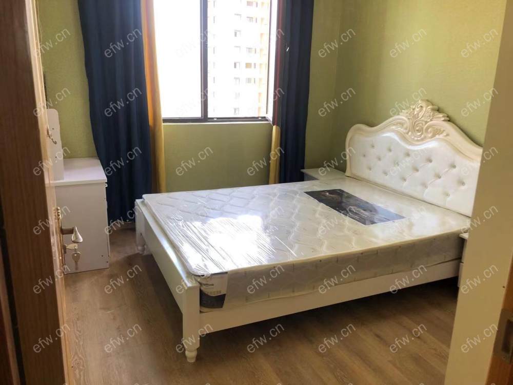 西郊佳苑精装2室  随时看房 拎包入住