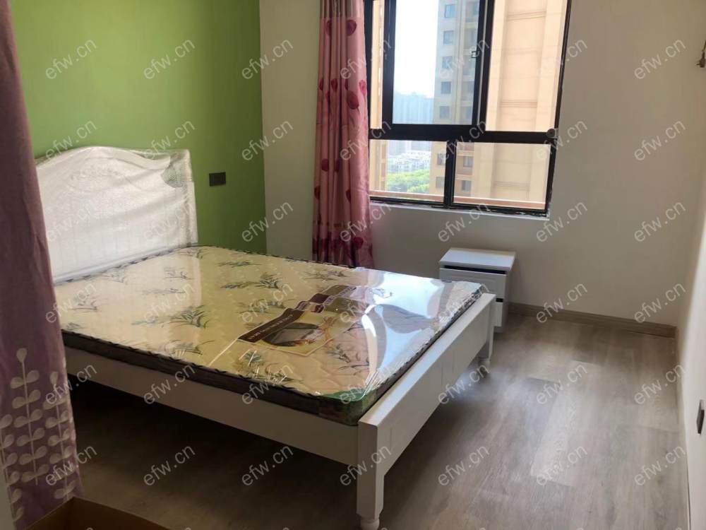 西郊佳苑精装2室  随时看房 拎包入住