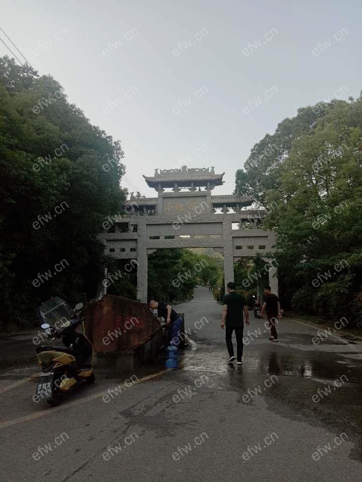 梁巷精装4室  随时看房 拎包入住